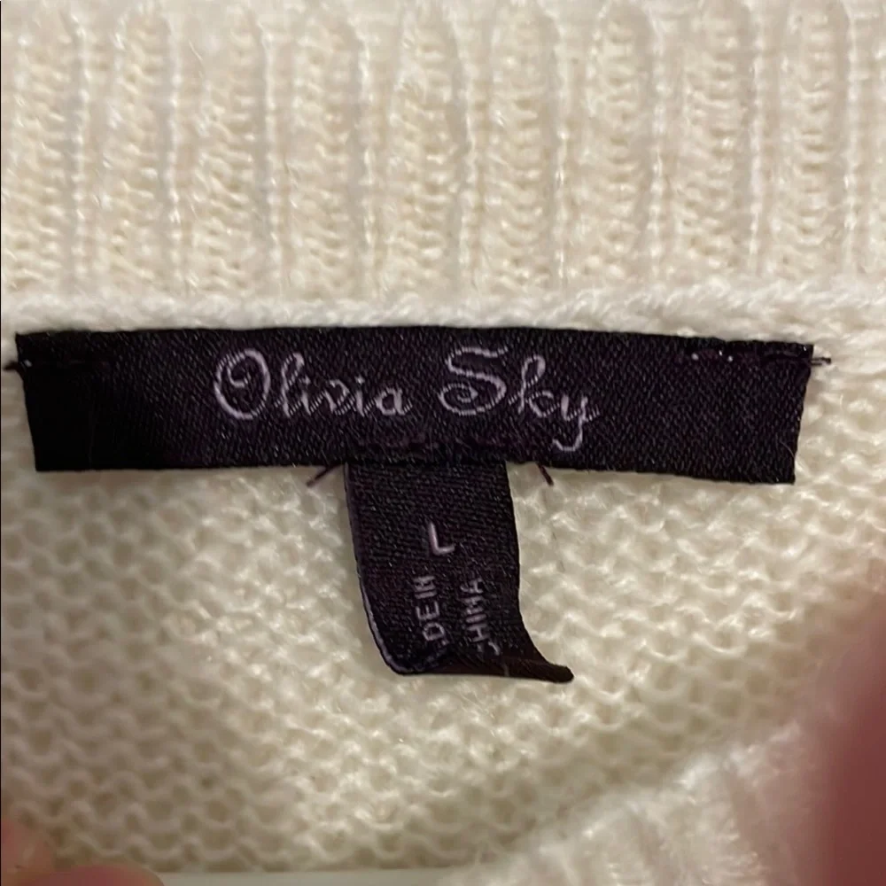White Crew Neck Sweater with Soft Knit Material and Relaxed Fit - Picture 2 of 7